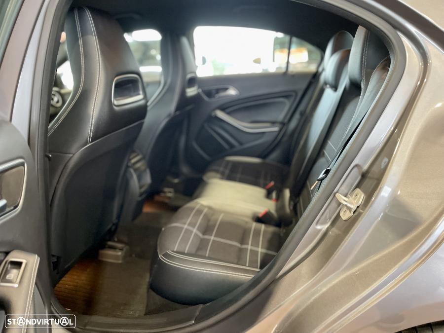 Mercedes-Benz A 180 d Urban - 25