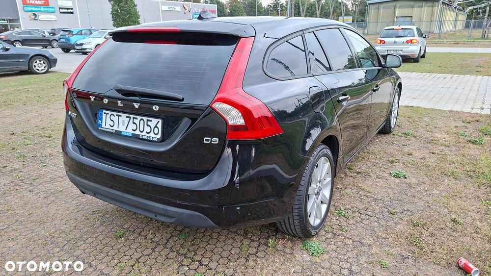 Volvo V60 D3 Geartronic Momentum - 5