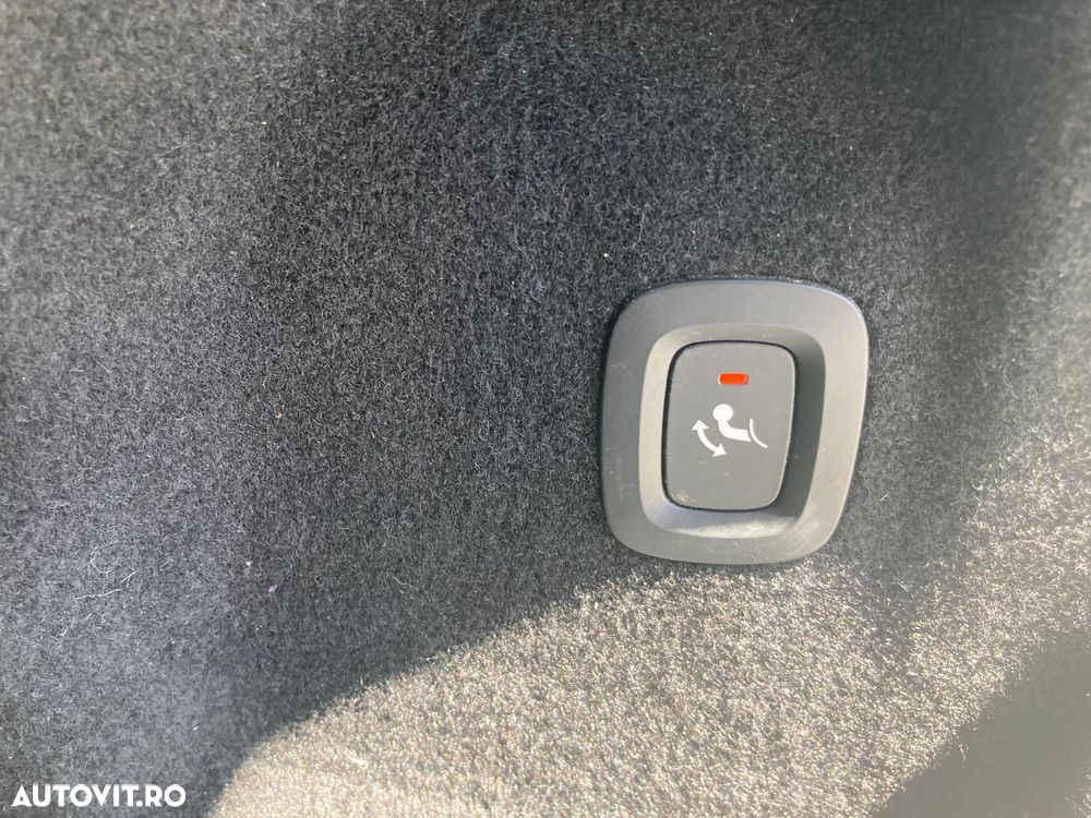 Volvo XC 60 B4 D AWD Geartronic Inscription - 11