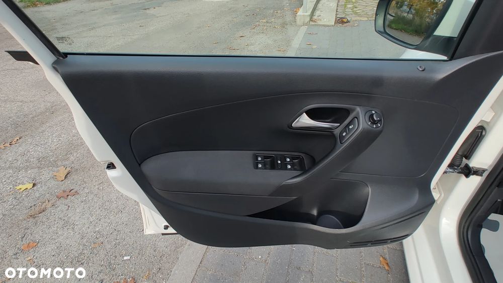 Volkswagen Polo - 19