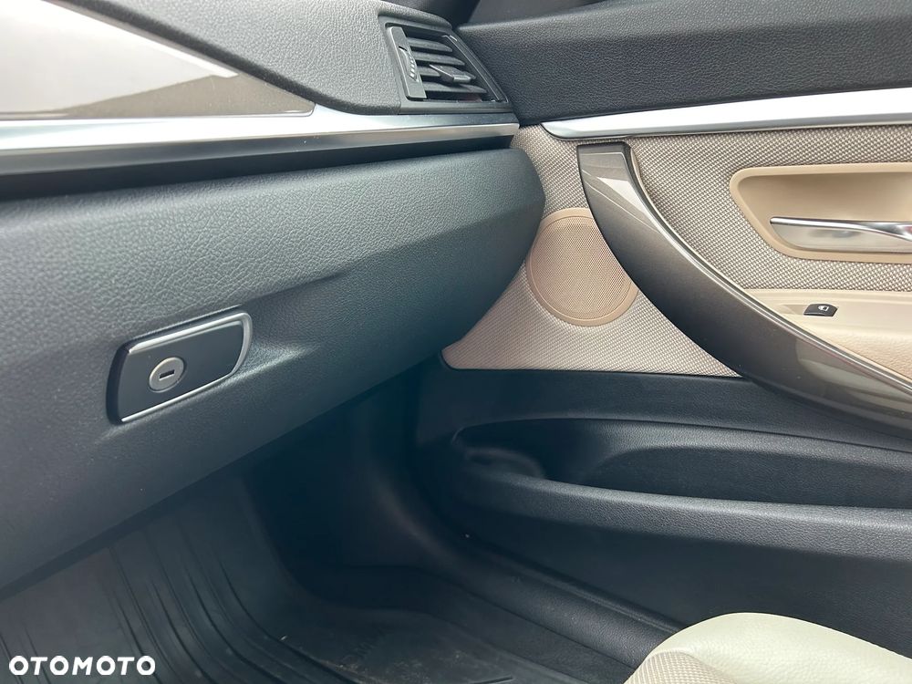 BMW Seria 3 - 17