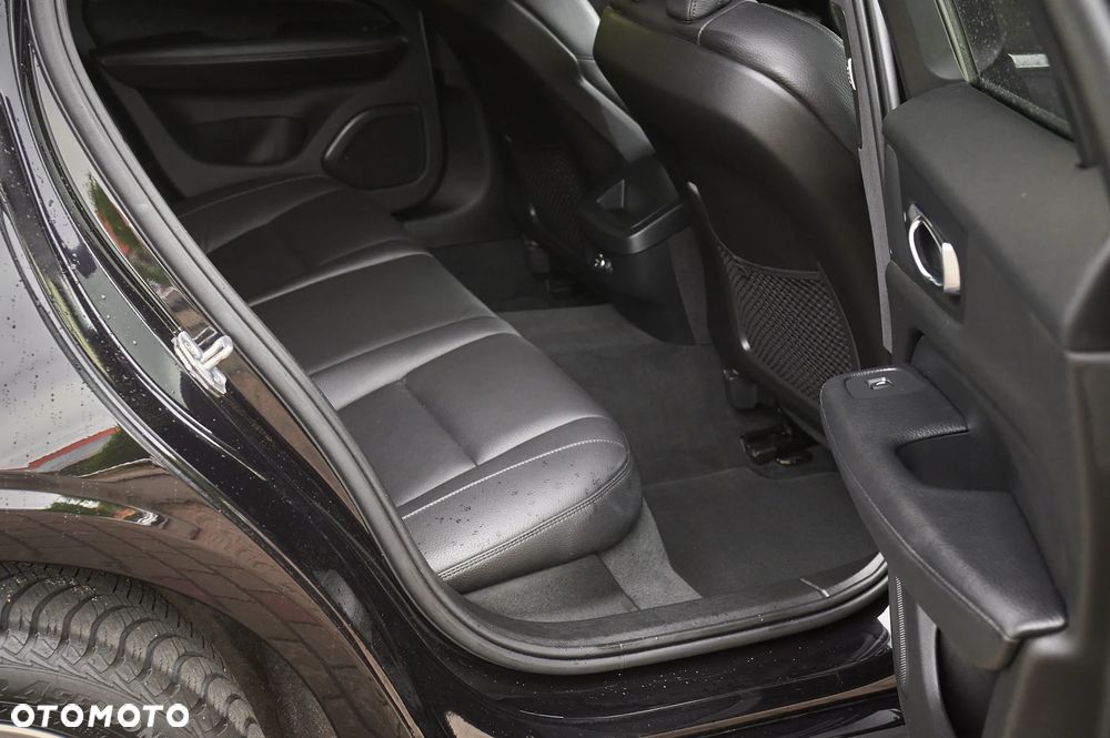 Volvo V60 D3 Momentum Pro - 30