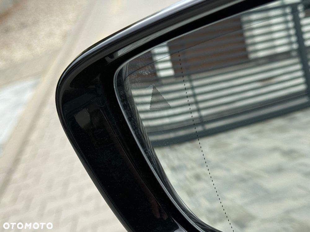 BMW Seria 5 520d M Sport - 22