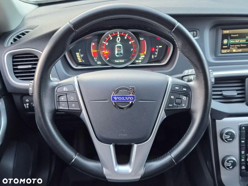 Volvo V40 T4 Ocean Race - 17