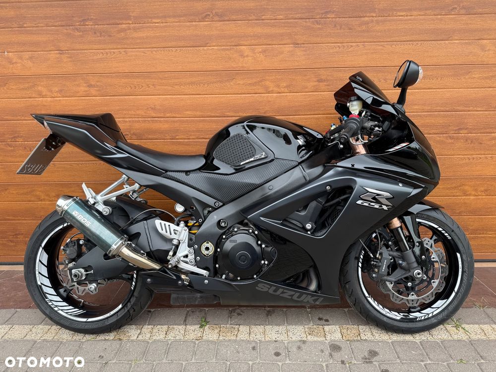 Suzuki GSX-R - 1