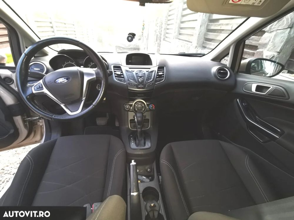 Ford Fiesta 1.0 Powershift Titanium - 5