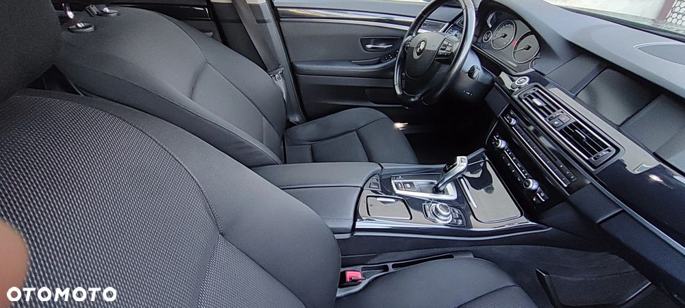 BMW Seria 5 520d - 16