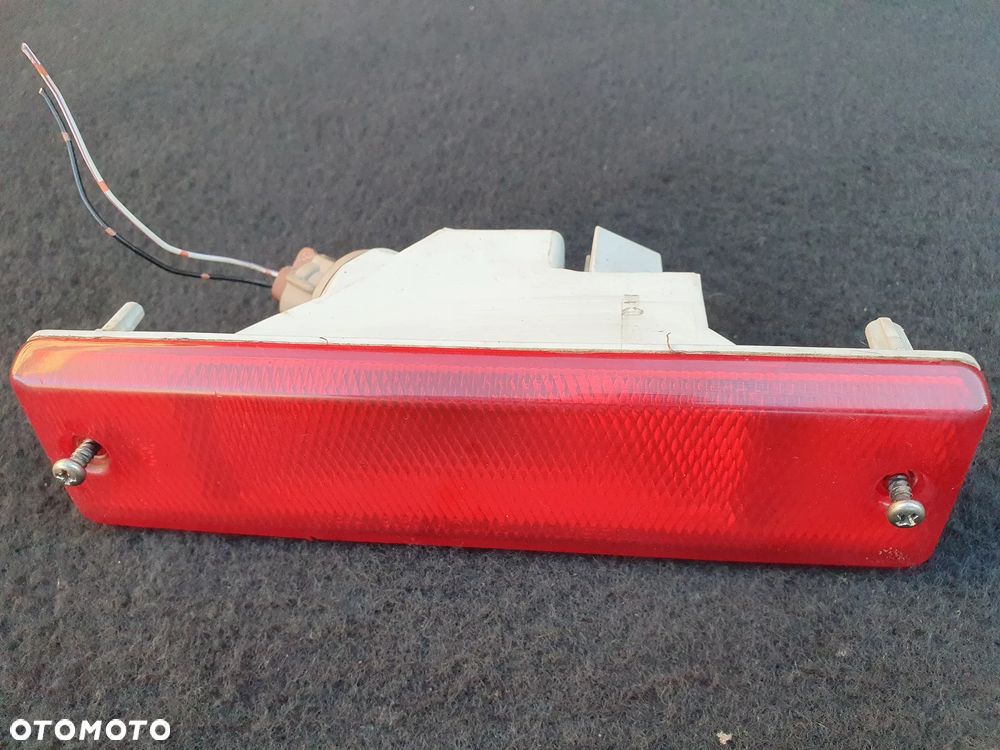 LAMPA PRZECIWMGIELNA TYŁ NISSAN X-TRAIL T30 - 1