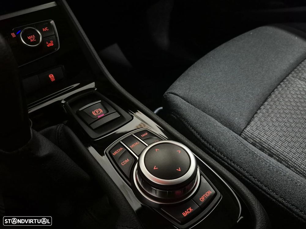 BMW 216 Active Tourer d Advantage - 18