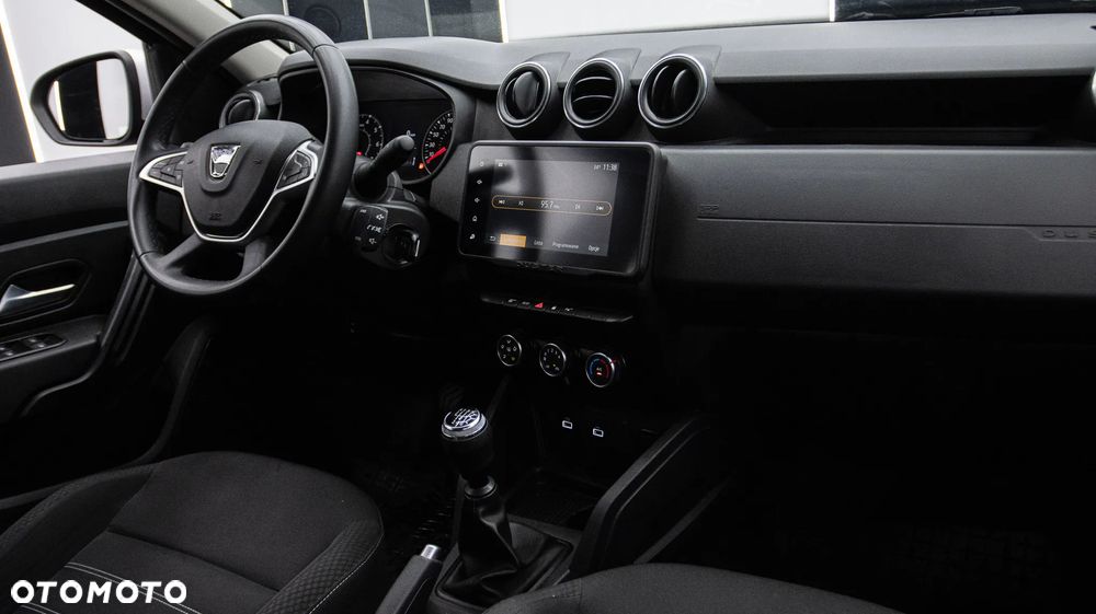 Dacia Duster 1.0 TCe SL Celebration - 13