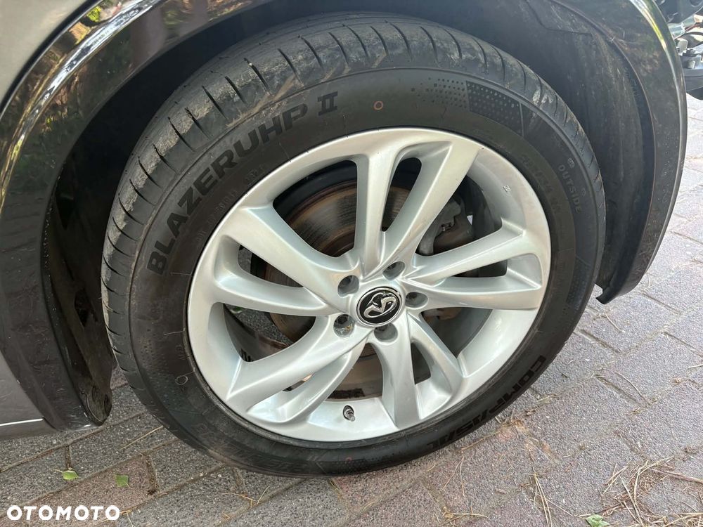 Infiniti Q30 - 20