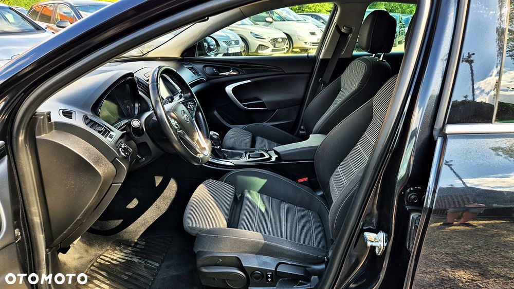 Opel Insignia 1.6 T Cosmo S&S EU6 - 31