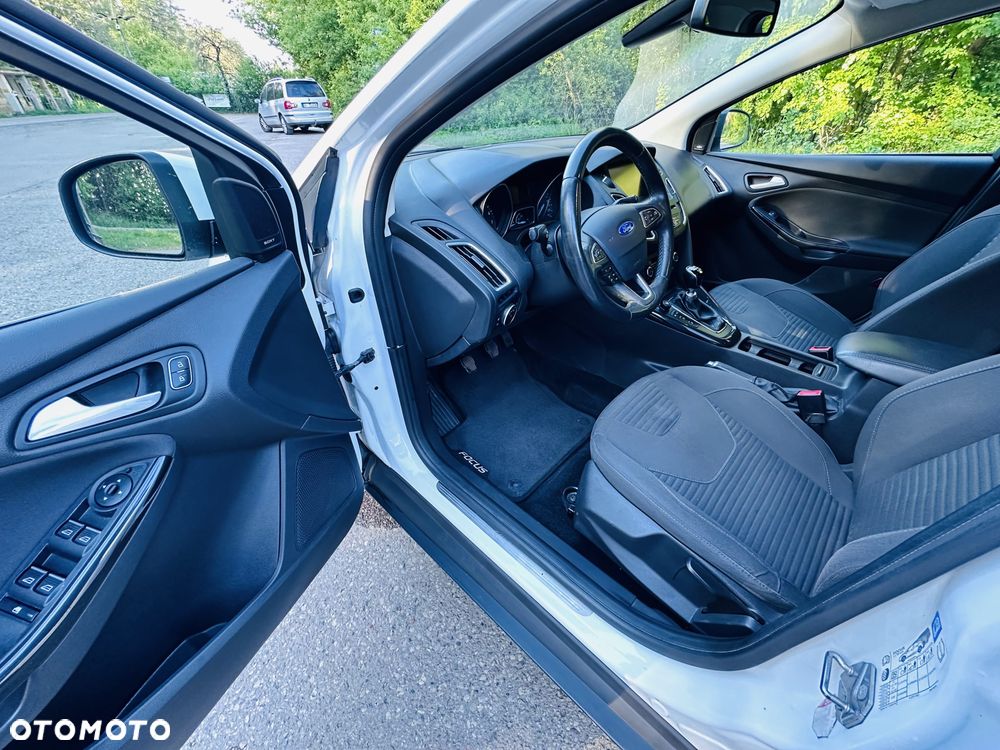 Ford Focus 1.0 EcoBoost Titanium ASS - 8