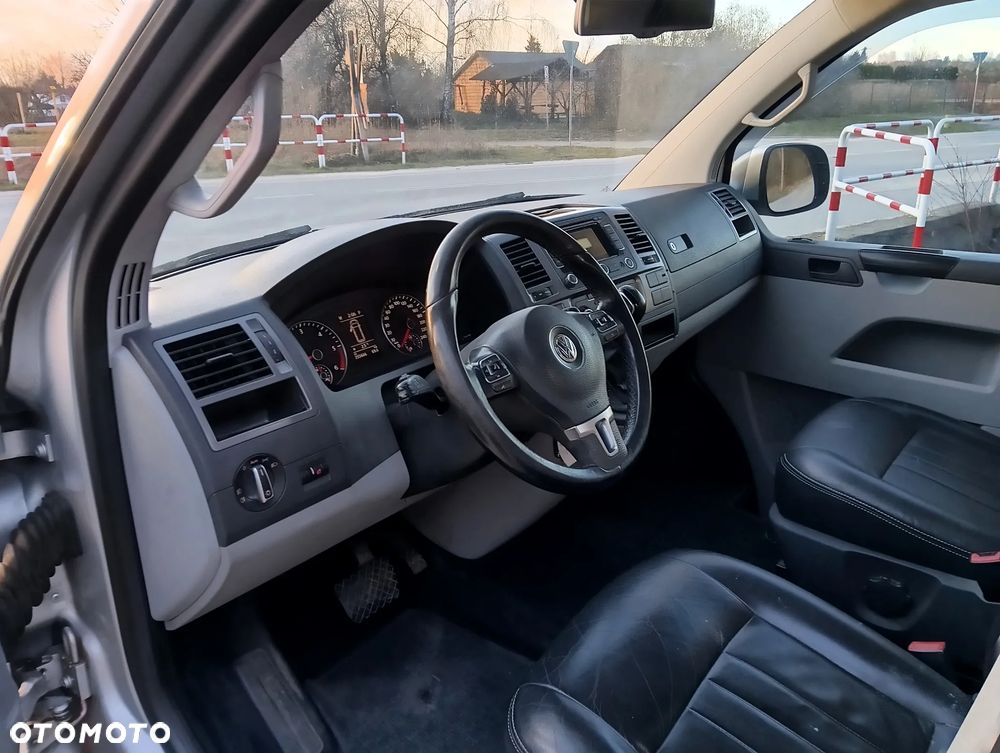 Volkswagen Transporter - 15