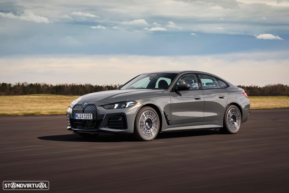 BMW i4 eDrive35