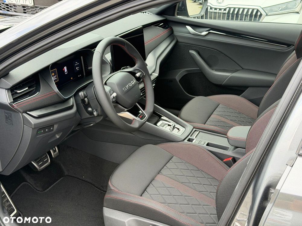 Skoda Octavia 2.0 TSI RS DSG - 11