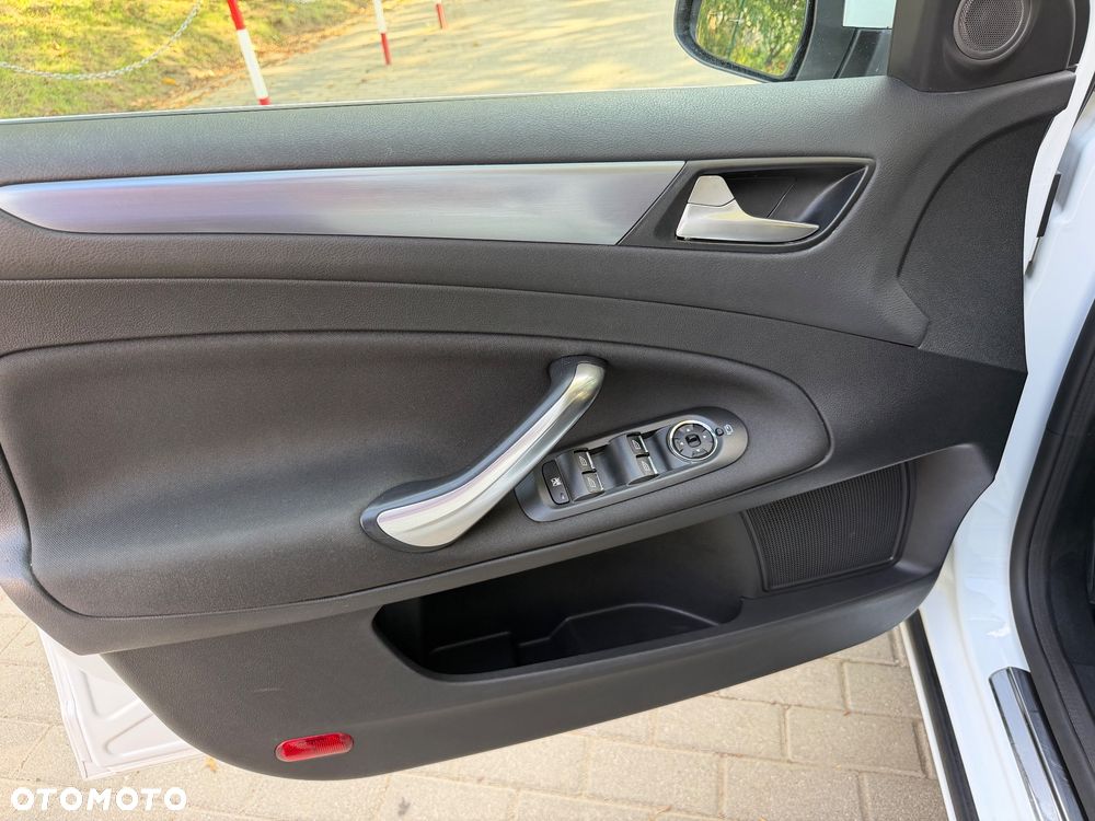 Ford Mondeo 2.0 TDCi Titanium X - 16