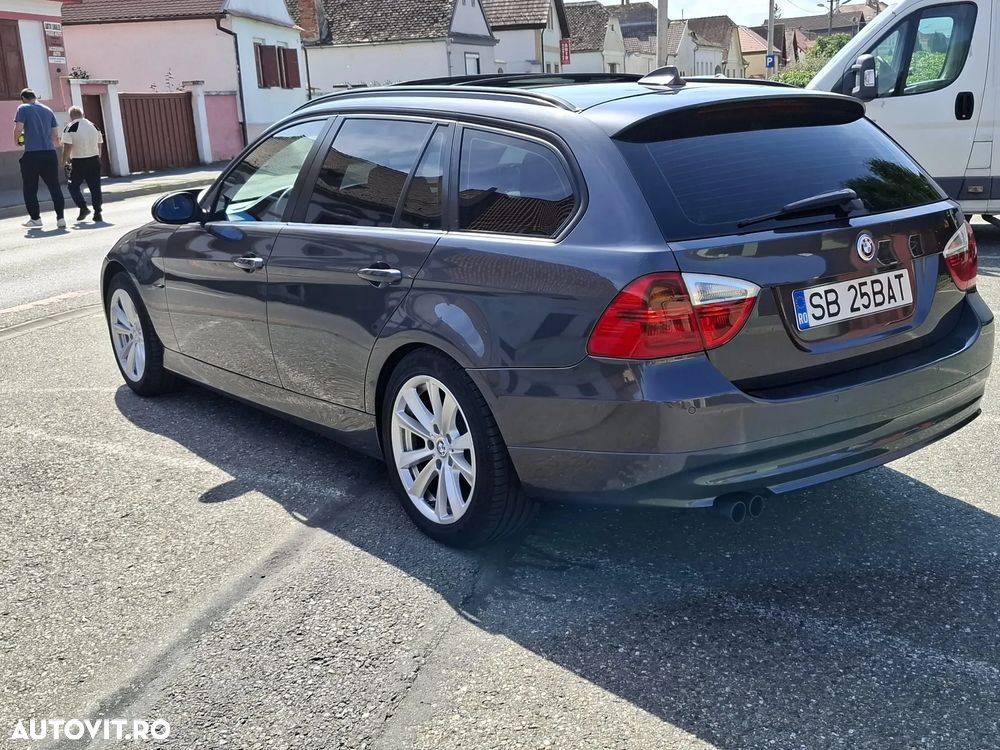 BMW Seria 3 318d DPF Touring - 3