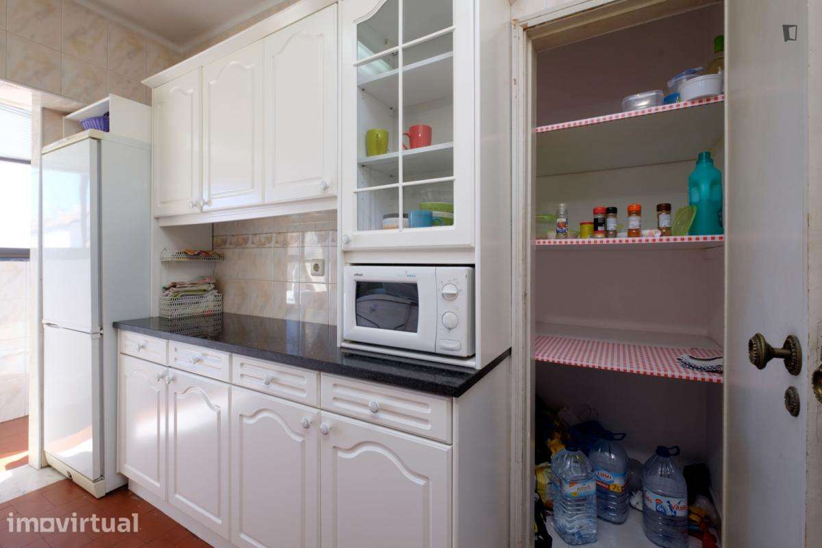Quarto - localizado em Olivais Coimbra - Grande imagem: 5/38