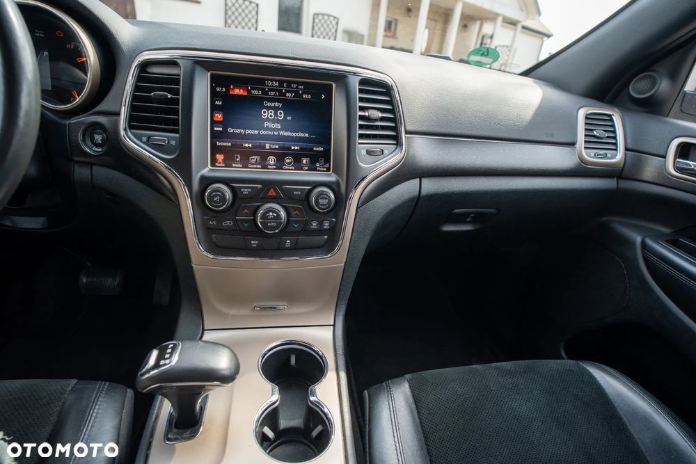 Jeep Grand Cherokee - 19