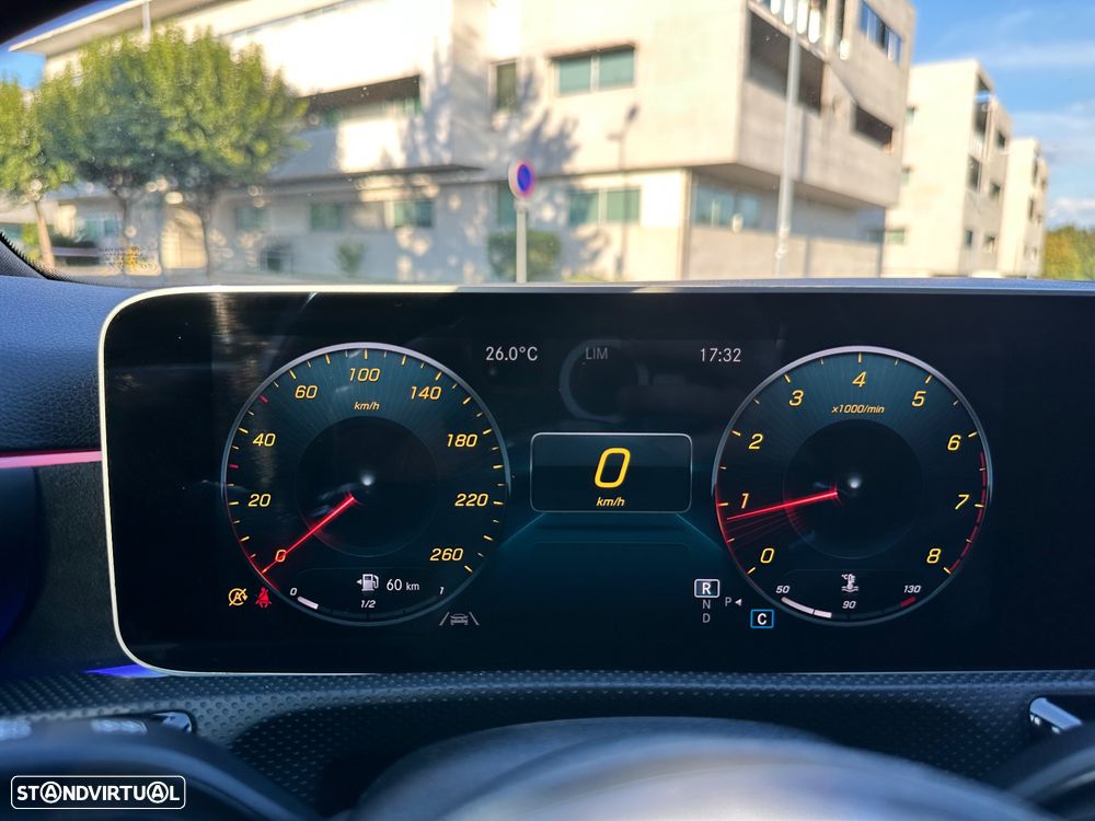 Mercedes-Benz A 180 7G-DCT AMG Line - 59