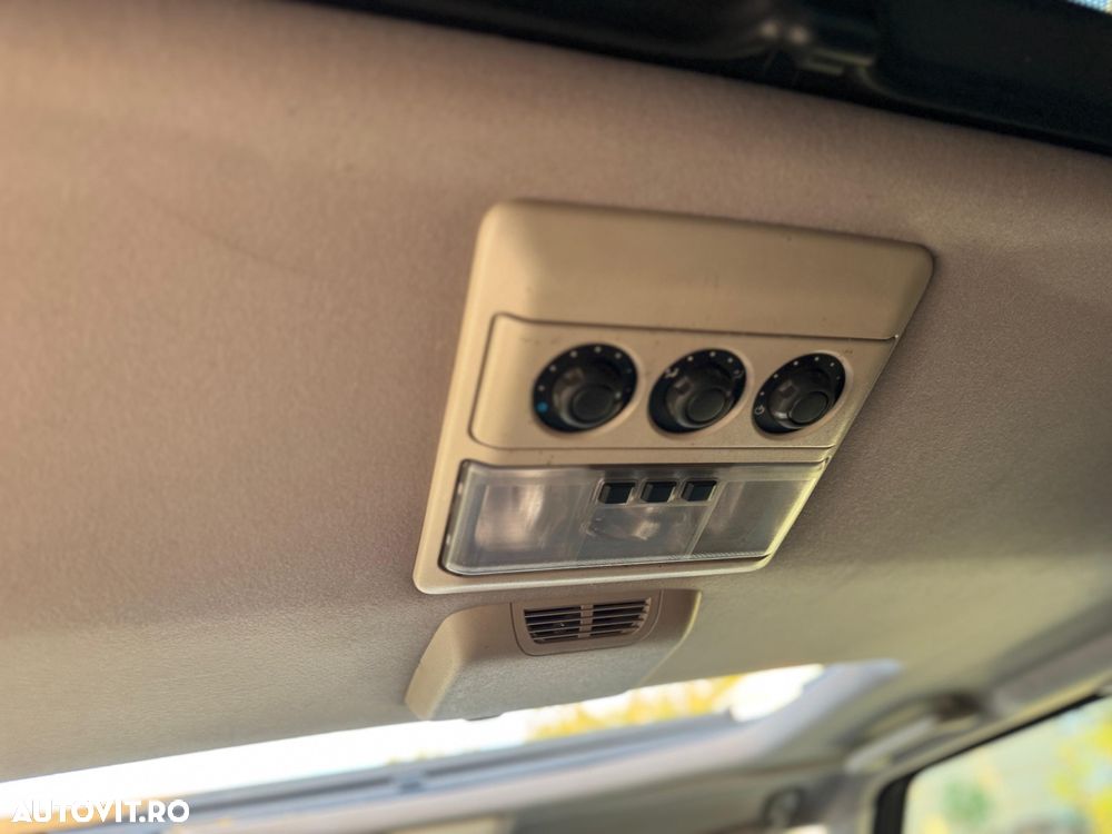 Land Rover Discovery - 13