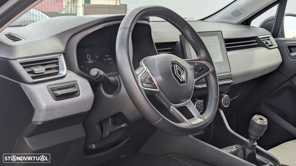 Renault Clio TCe 90 EVOLUTION - 8