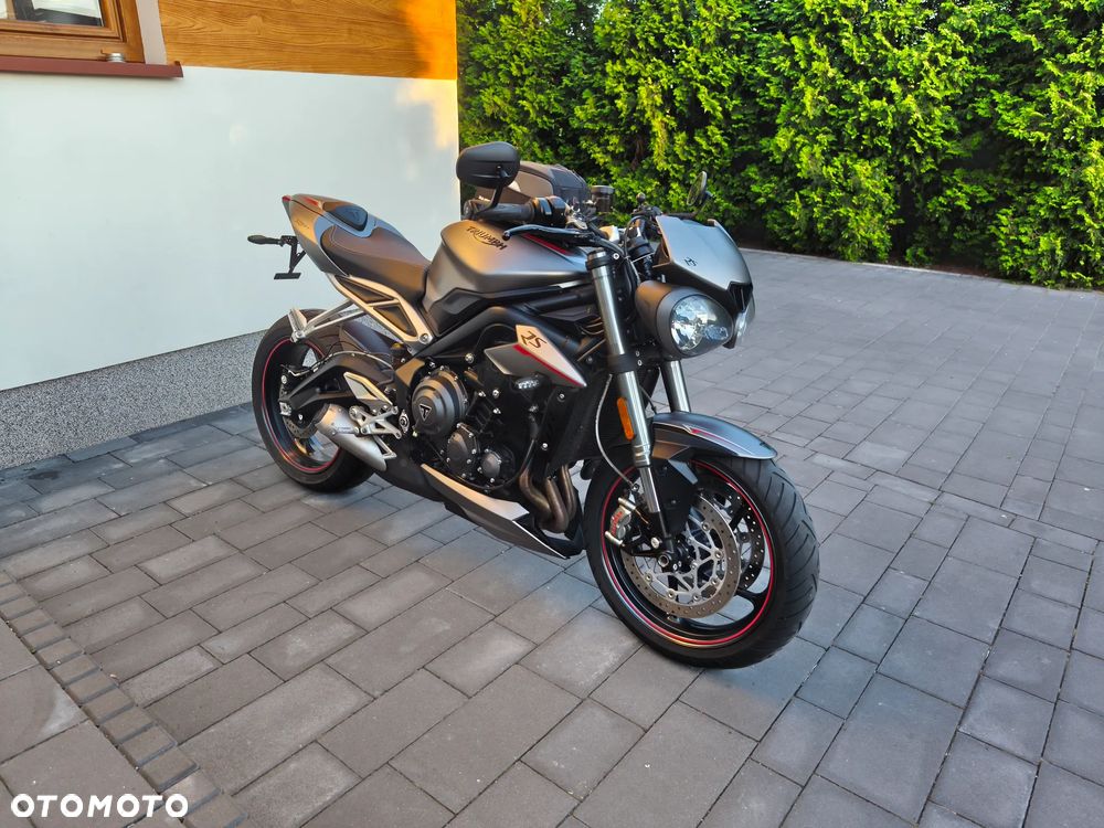 Triumph Speed Triple - 1
