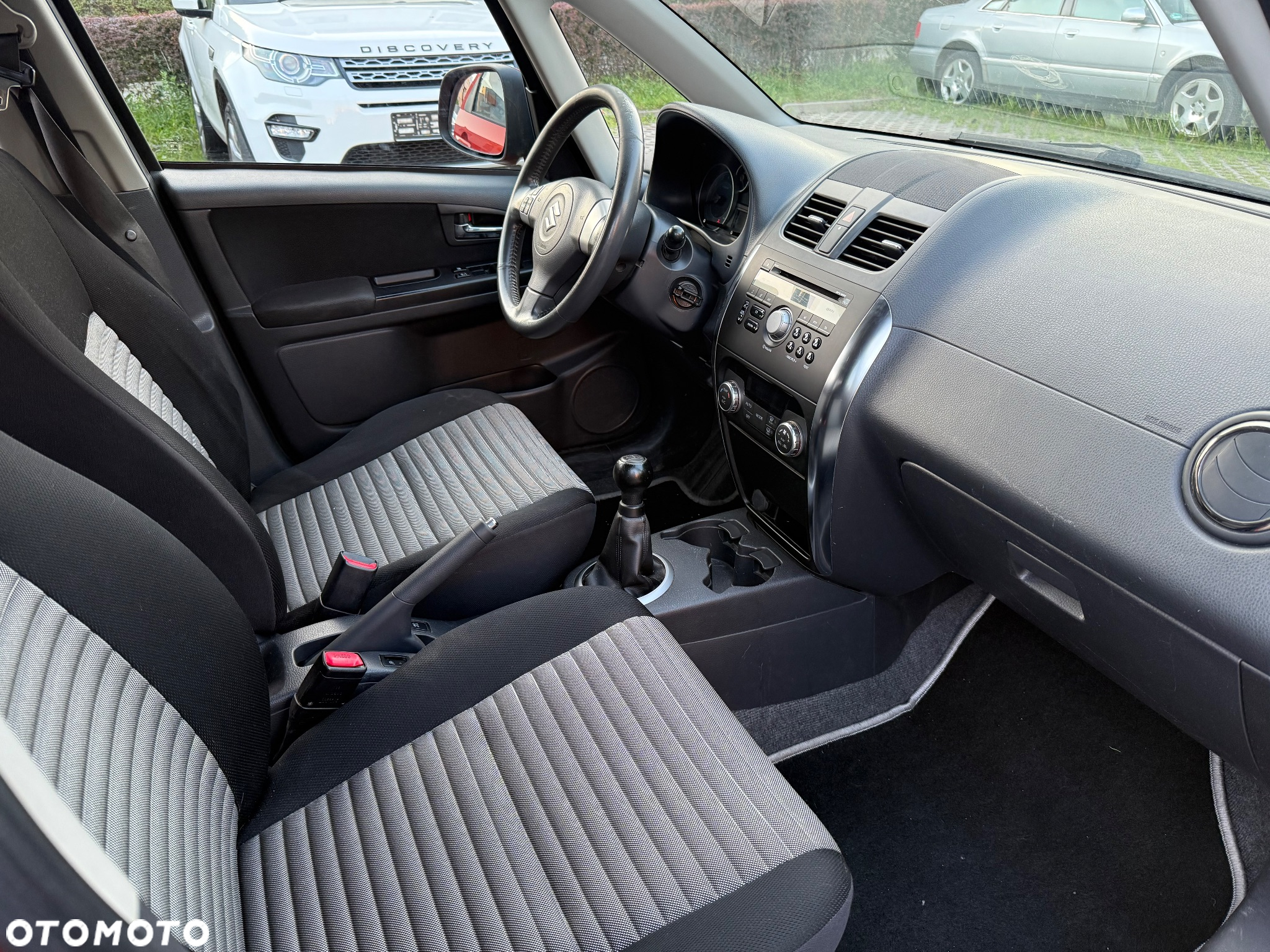 Suzuki SX4 1.6 Premium - 31