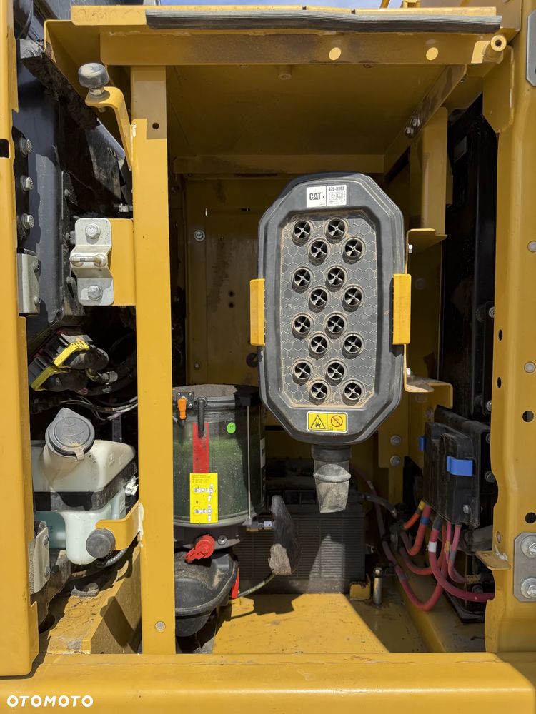 Caterpillar 323 07A - 12