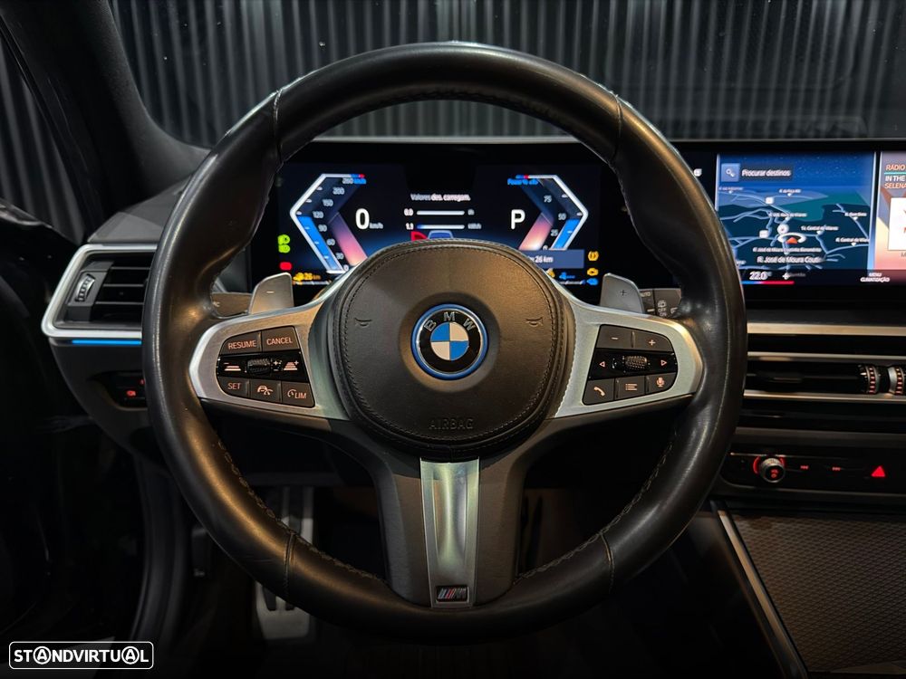 BMW 330 e Touring Pack Desportivo M Pro Auto - 28