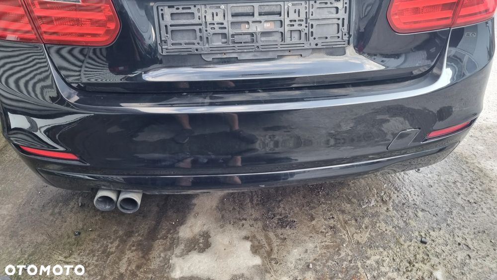 zderzak tyl bmw f30 kolor 668 schwarz 2