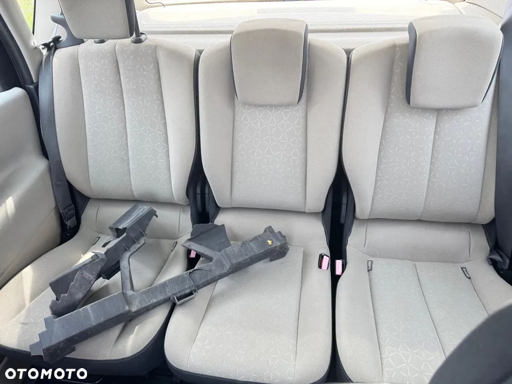 Renault Scenic 2008 poj. 1.5 DCi 106 KM - na części - 13