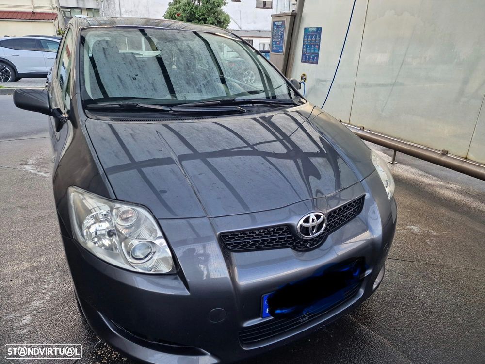 Toyota Auris 1.4 D-4D - 1