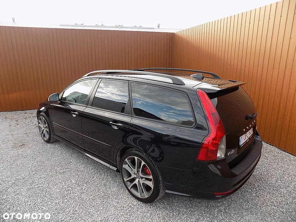 Volvo V50 2.0D R-Design Momentum - 3