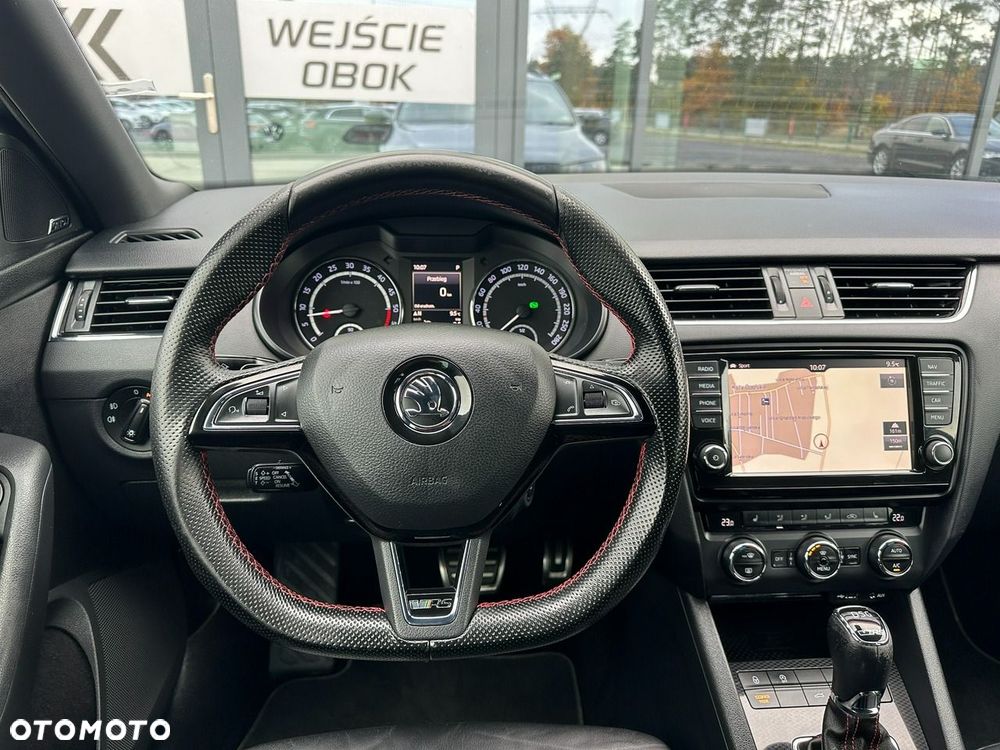 Skoda Octavia 2.0 TDI DSG RS - 20