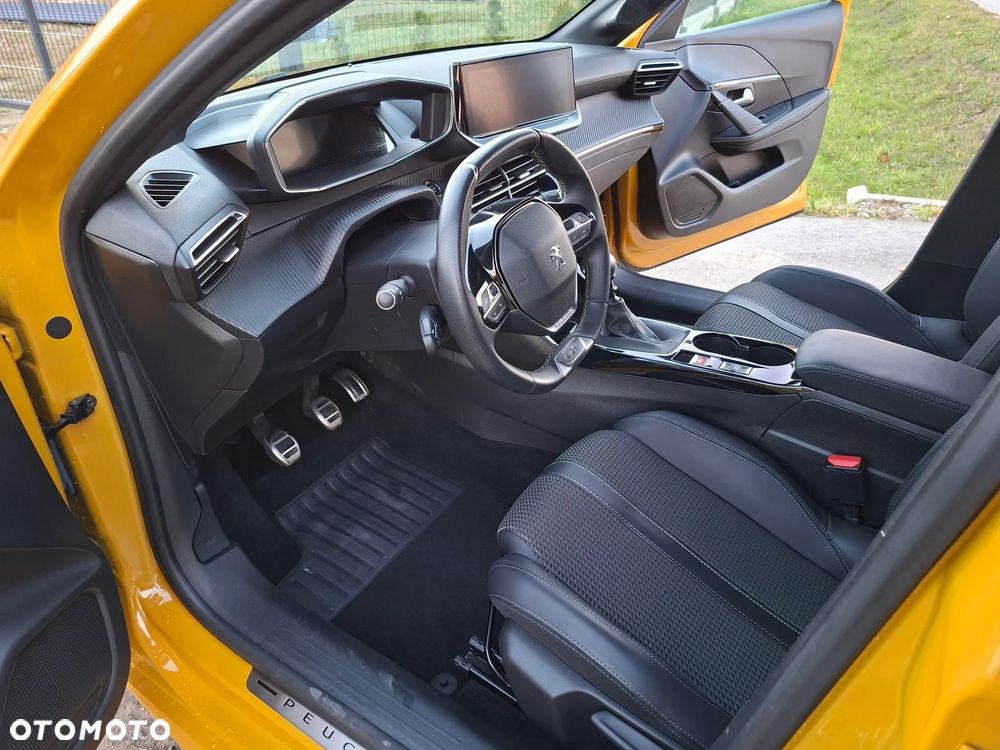 Peugeot 208 PureTech 100 GT - 7