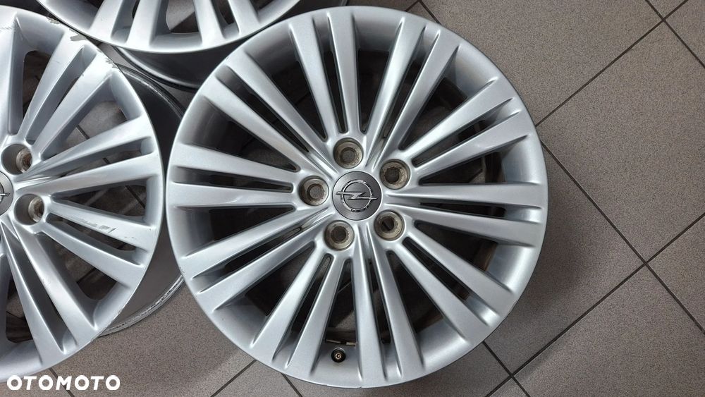 Felgi Aluminiowe 18 Opel Insignia A 5x120 ET 42 - 5