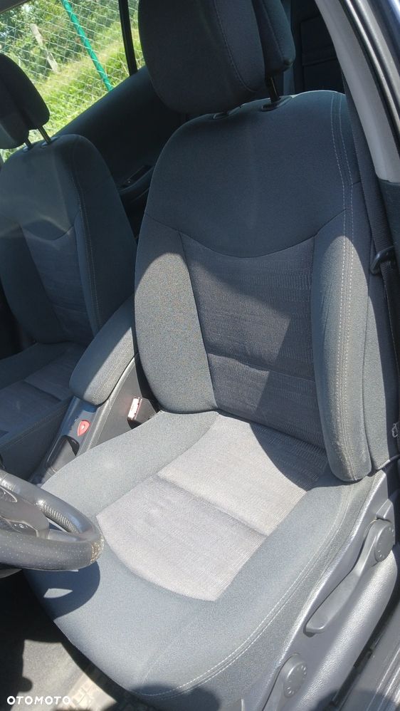 Renault Laguna 1.9 dCi FAP Emotion - 10