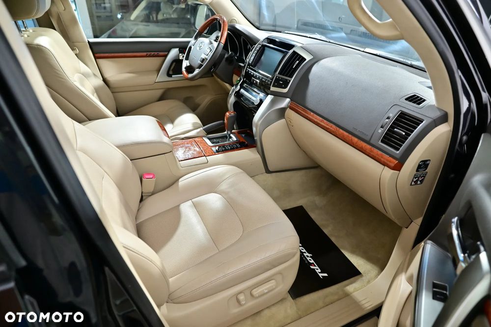 Toyota Land Cruiser LC 4.5 D-4D Prestige Executive 7os - 16