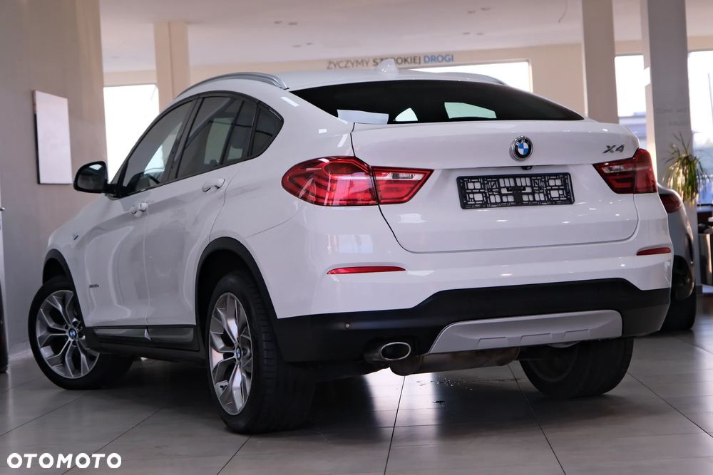 BMW X4 xDrive20d xLine - 12