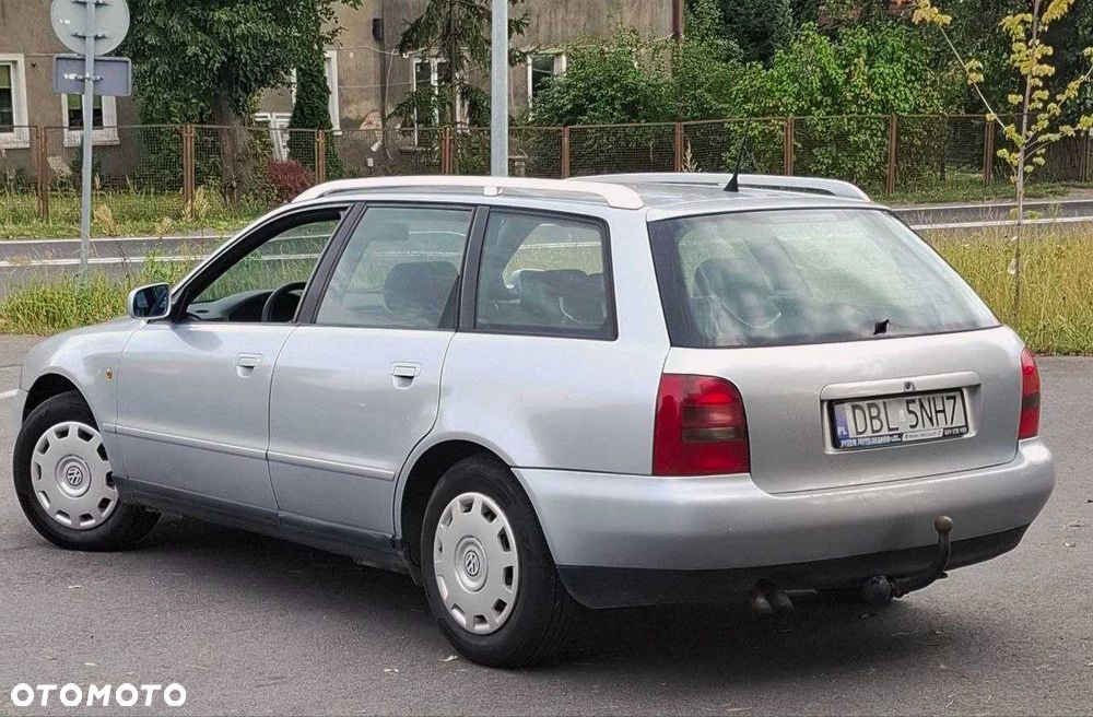 Audi A4 1998 photo 2