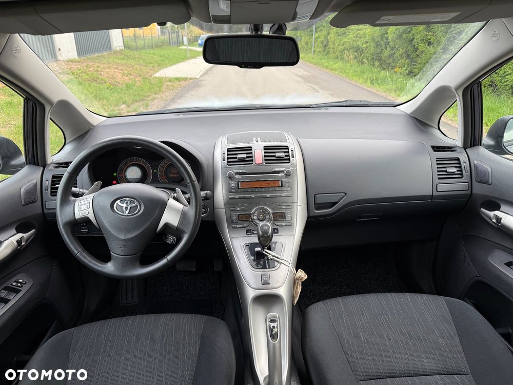 Toyota Auris 1.6 VVT-i Multimode Executive - 12