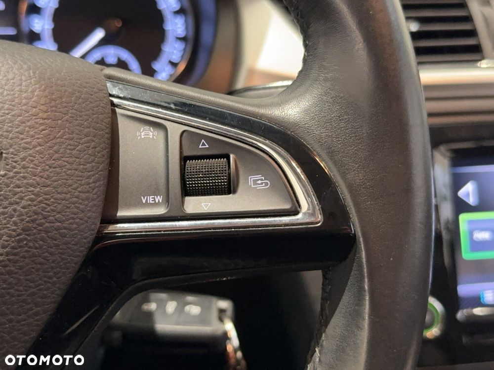 Skoda RAPID 1.0 TSI Ambition - 25