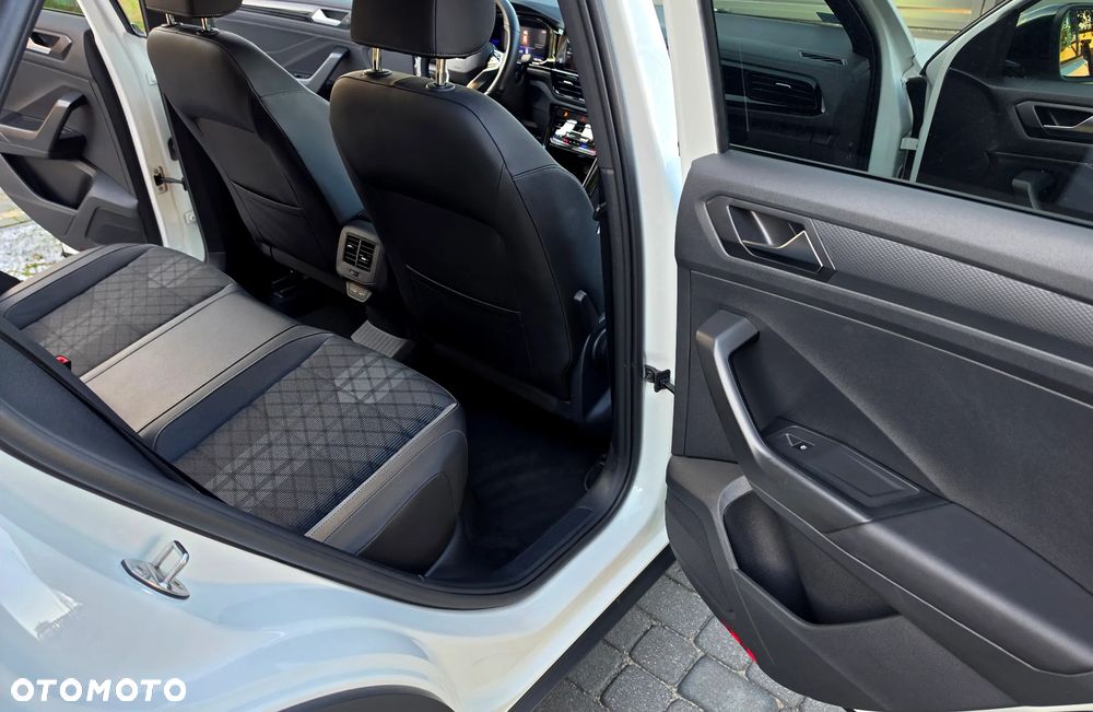 Volkswagen T-Roc 1.5 TSI R-Line - 28