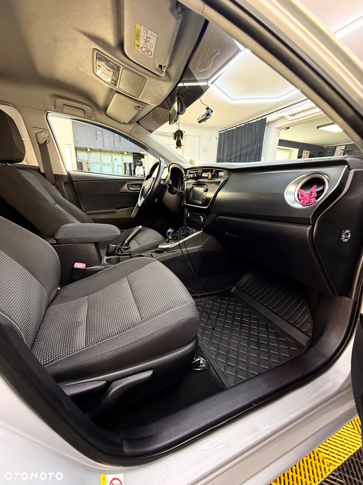 Toyota Auris 1.8 HSD Prestige NAVI - 15