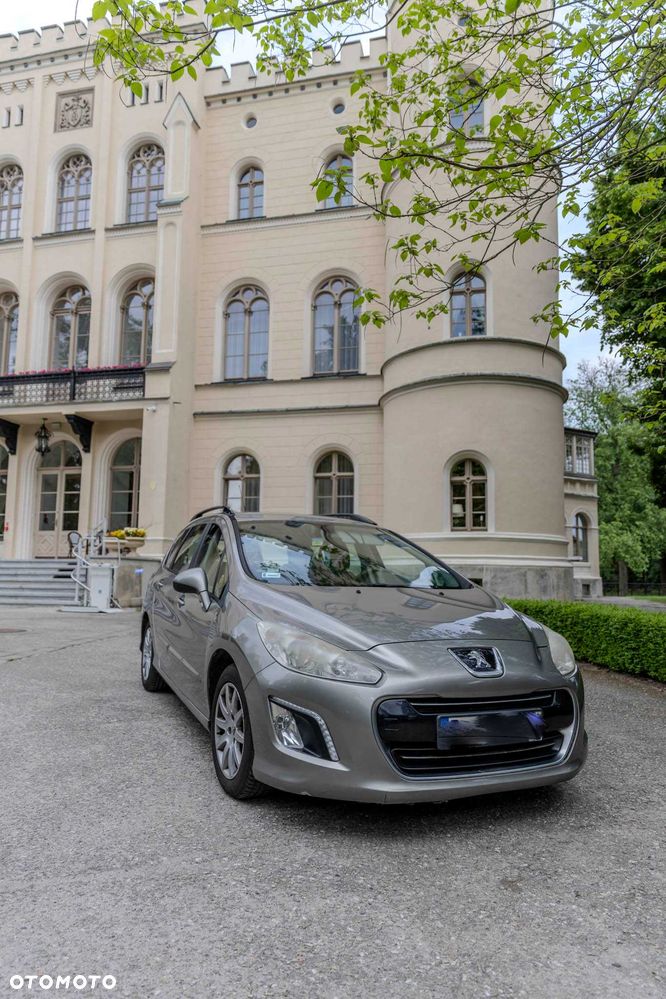 Peugeot 308 - 8