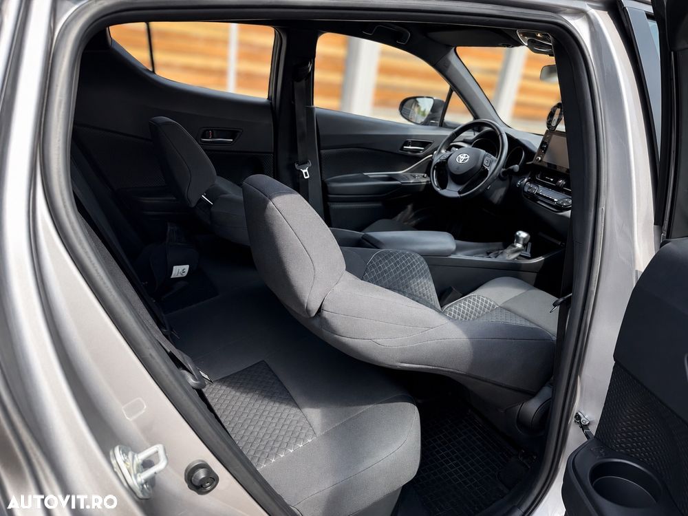 Toyota C-HR - 23