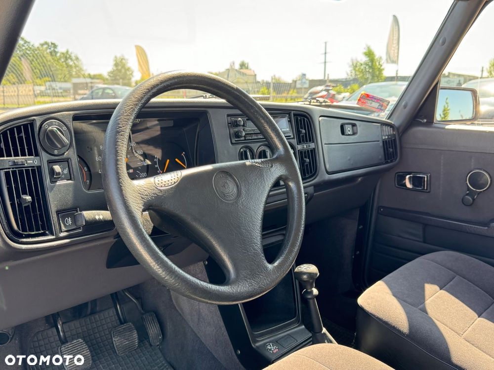 Saab 900 - 11