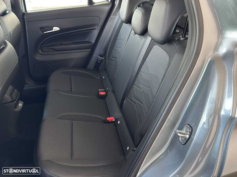 Jeep Avenger 1.2 GSE T3 Altitude - 10